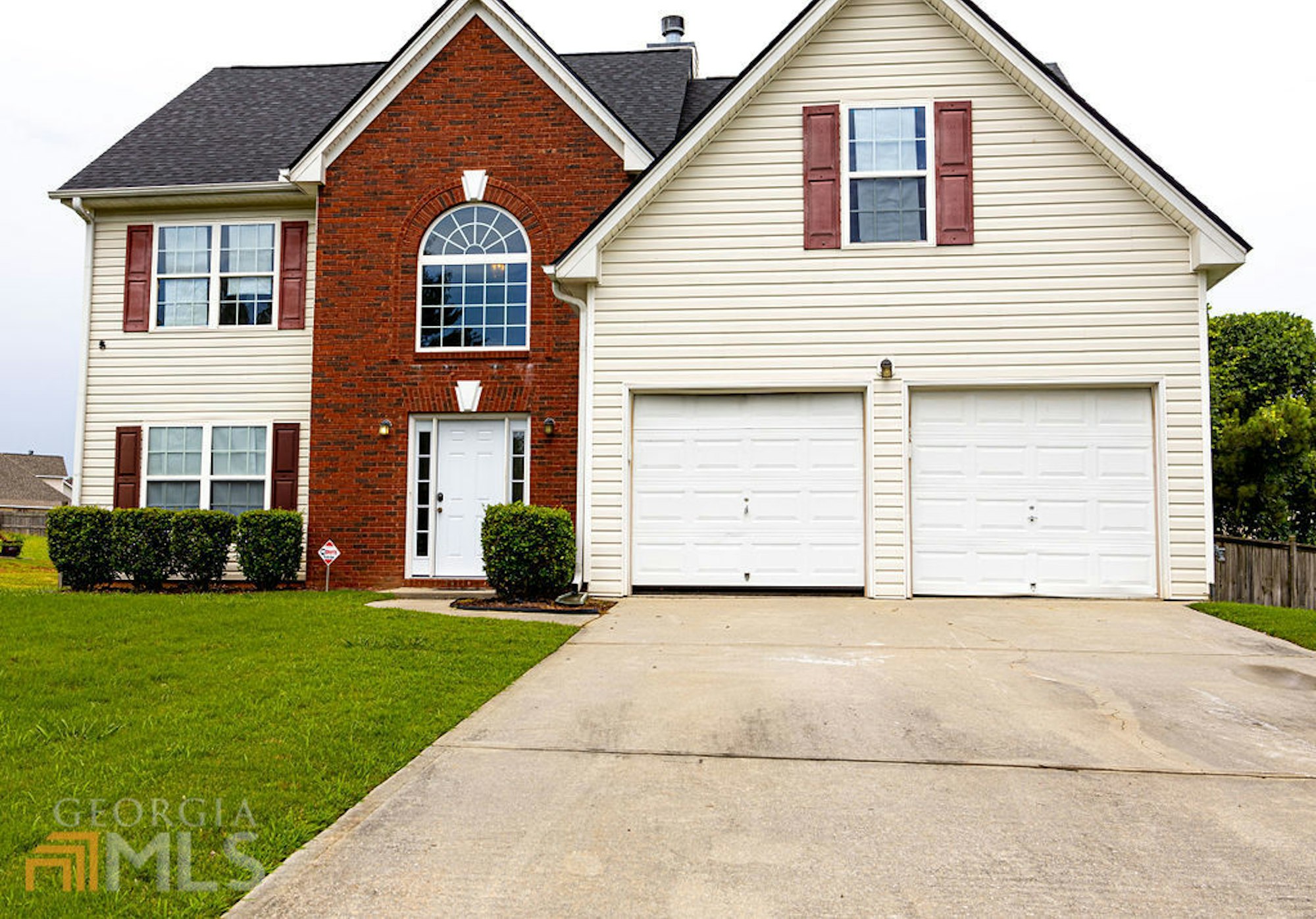 Photo 1 of 17 - 2787 Lakewater Way, Snellville, GA 30039