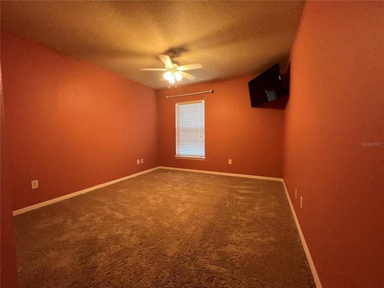 Photo 11 of 25 - 133 Costa Loop, Auburndale, FL 33823