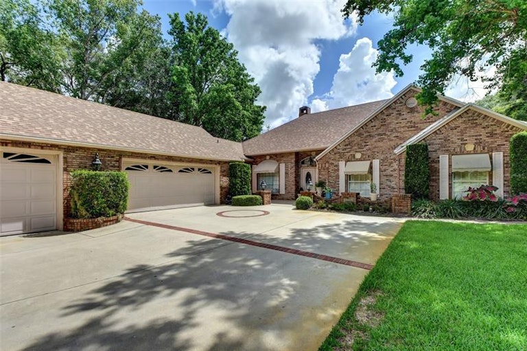Photo 37 of 47 - 1411 Wyngate Dr, Deland, FL 32724