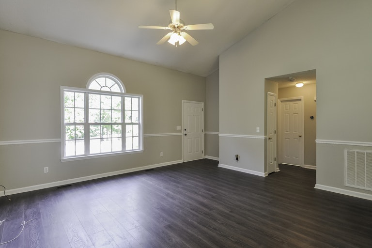 Photo 8 of 24 - 6925 Longridge Dr, Raleigh, NC 27603