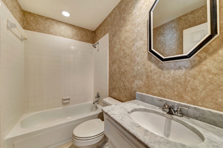 Photo 24 of 28 - 8029 Dusty Way, Fort Worth, TX 76123