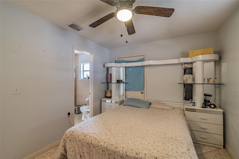 Photo 26 of 40 - 8107 N Lois Ave, Tampa, FL 33614