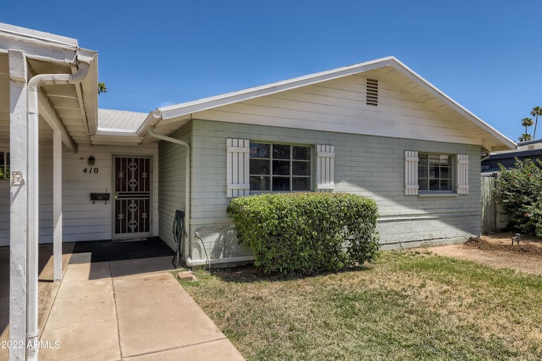 Photo 2 of 19 - 410 W Cheery Lynn Rd, Phoenix, AZ 85013