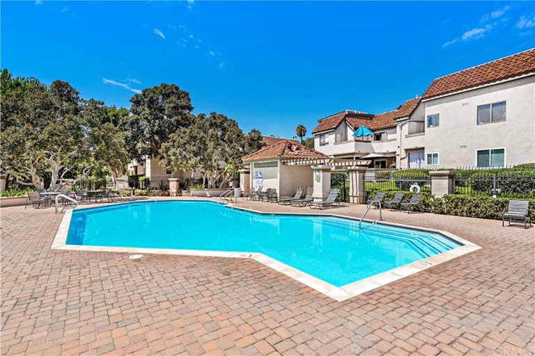 Photo 22 of 40 - 25961 Montemar #71, Laguna Niguel, CA 92677