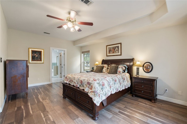 Photo 18 of 33 - 106 D B Wood Rd, Georgetown, TX 78628