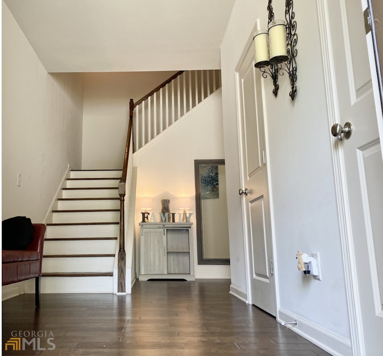 Photo 3 of 40 - 5840 Keystone Ln, Lithonia, GA 30058