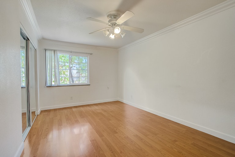 Photo 24 of 35 - 6928 Franela Way, Citrus Heights, CA 95621