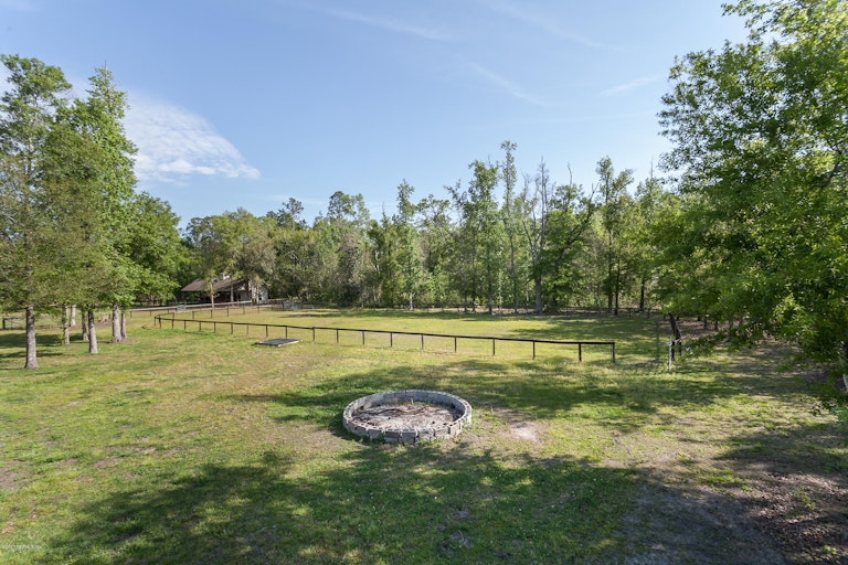 Photo 37 of 48 - 3183 Russell Rd, Green Cove Springs, FL 32043
