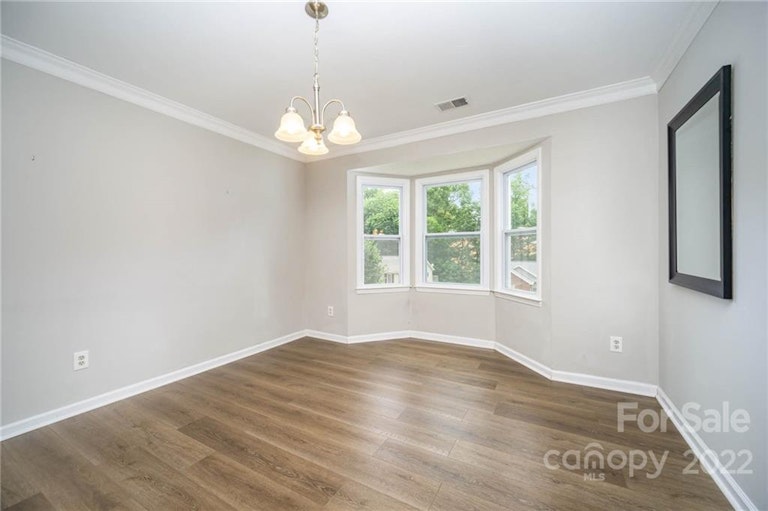Photo 13 of 28 - 1129 Well Spring Dr, Charlotte, NC 28262