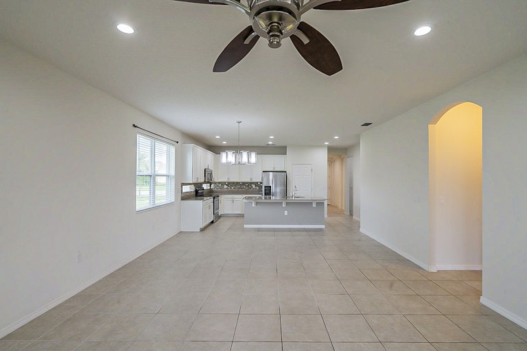 Photo 13 of 29 - 3343 Bethpage Loop, Mount Dora, FL 32757
