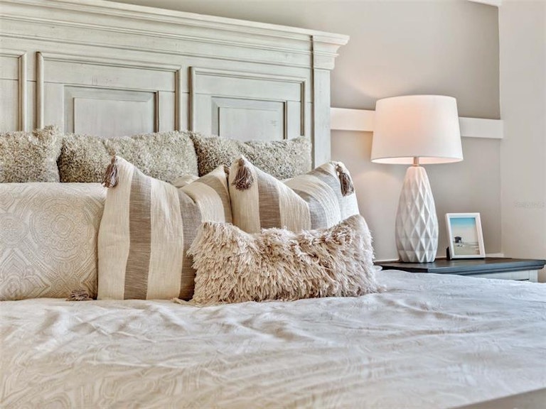 Photo 5 of 39 - 3221 Carpentaria Dr, New Smyrna Beach, FL 32168