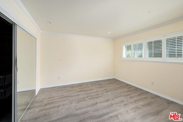 Photo 31 of 48 - 11246 Yolanda Ave, Porter Ranch, CA 91326