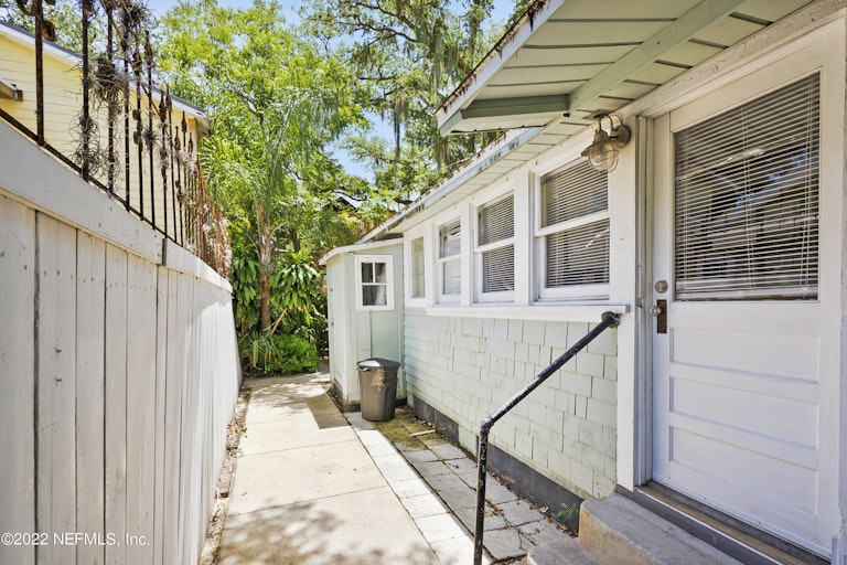 Photo 33 of 43 - 60 Almeria St, Saint Augustine, FL 32084