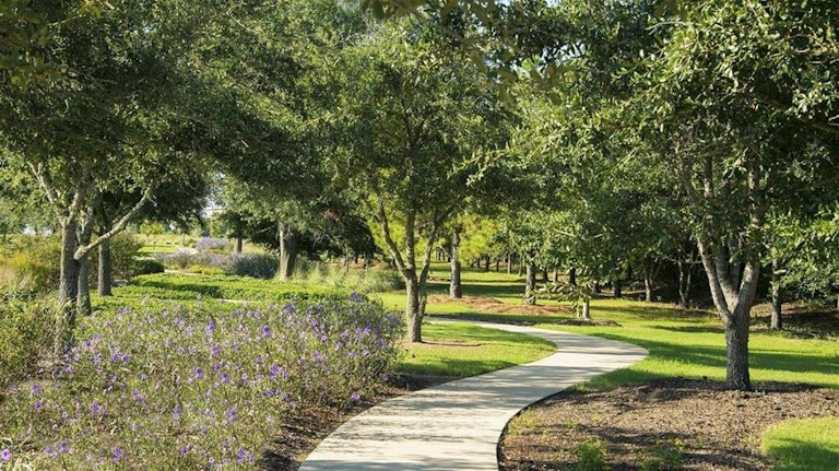 Photo 12 of 15 - 6602 Mirabeau Ln, Katy, TX 77493