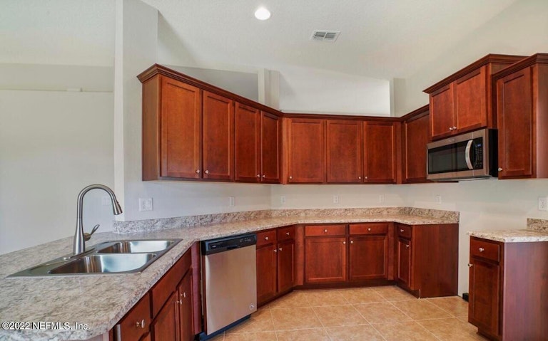 Photo 25 of 27 - 9374 Westminster Oaks Dr, Jacksonville, FL 32219