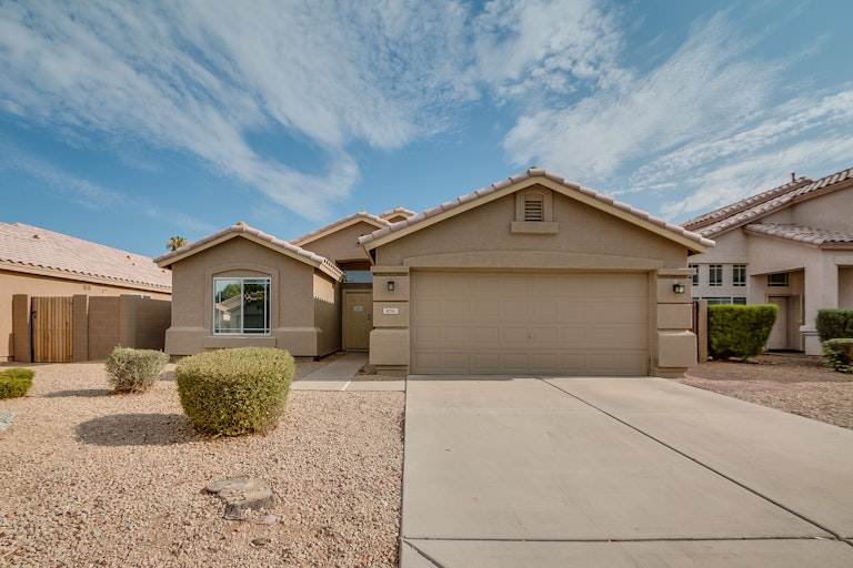 Photo 1 of 25 - 856 W Ivanhoe St, Chandler, AZ 85225