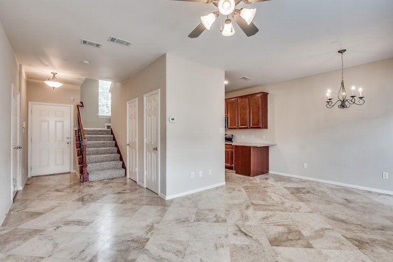 Photo 3 of 23 - 706 S Jupiter Rd #1105, Allen, TX 75002