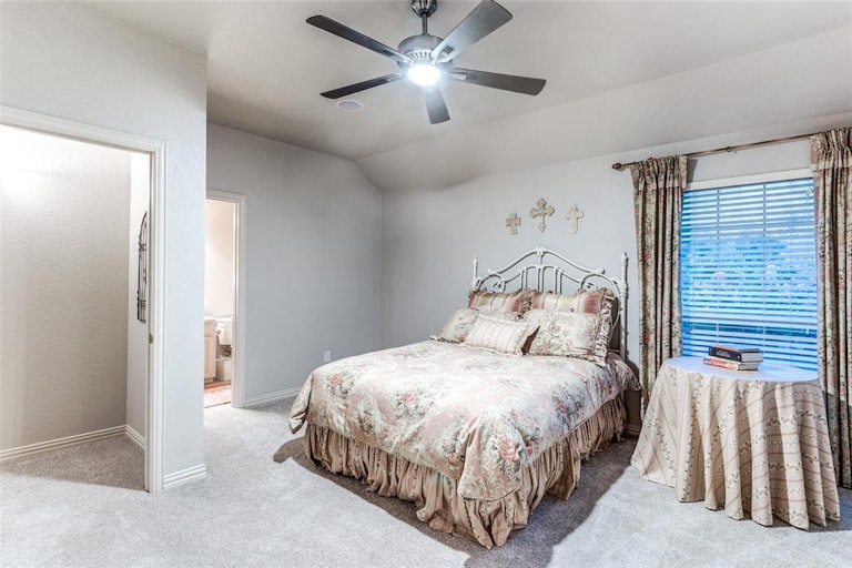 Photo 27 of 40 - 308 Kali Ct, Murphy, TX 75094