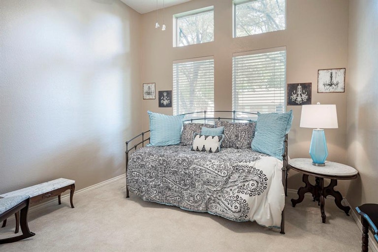 Photo 16 of 24 - 2206 Timberline Dr, Carrollton, TX 75007