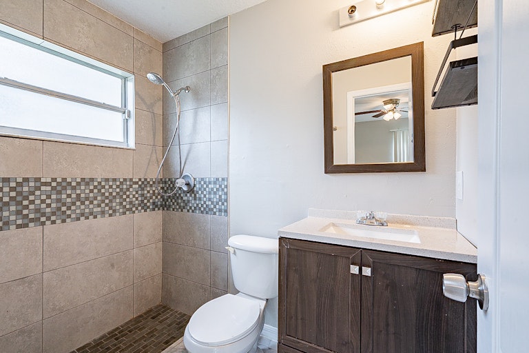 Photo 17 of 24 - 14843 Astrolyn St, Winter Garden, FL 34787