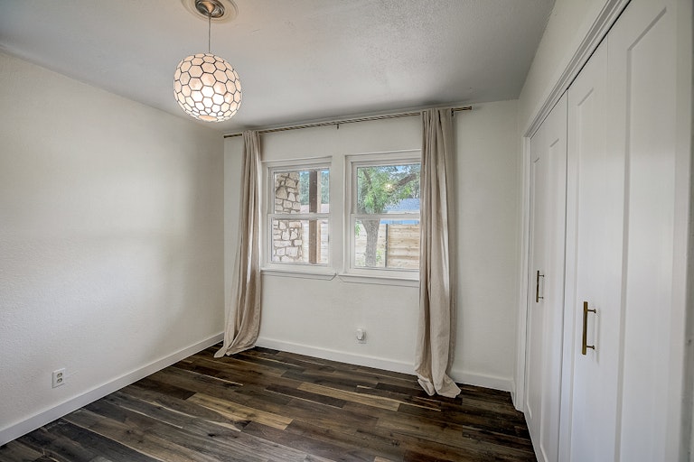 Photo 46 of 50 - 8103 Shiloh Ct, Austin, TX 78745