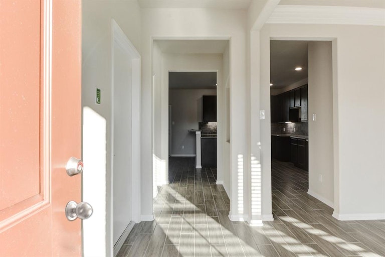 Photo 4 of 19 - 15627 Countesswells Dr, Humble, TX 77346