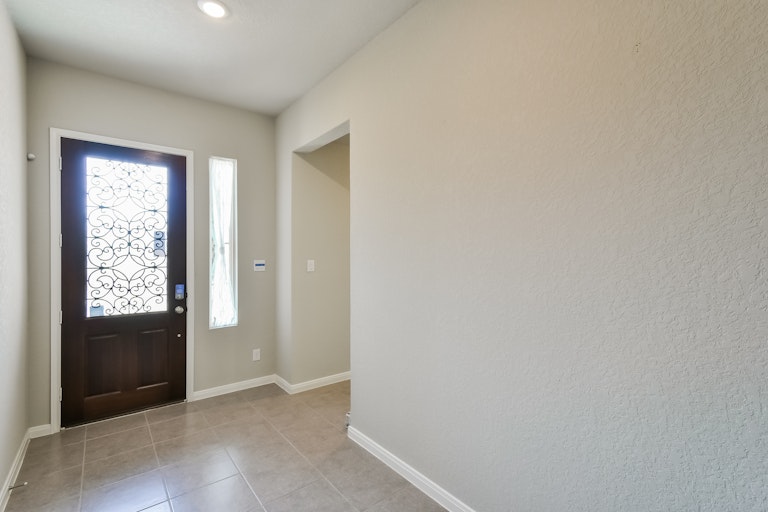 Photo 6 of 25 - 430 Pecan Mdws, New Braunfels, TX 78130