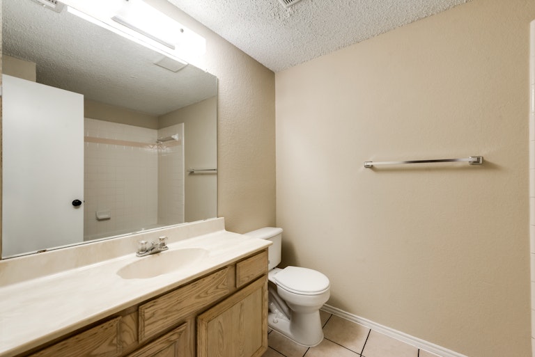 Photo 22 of 26 - 1820 Whispering Cove Trl, Fort Worth, TX 76134