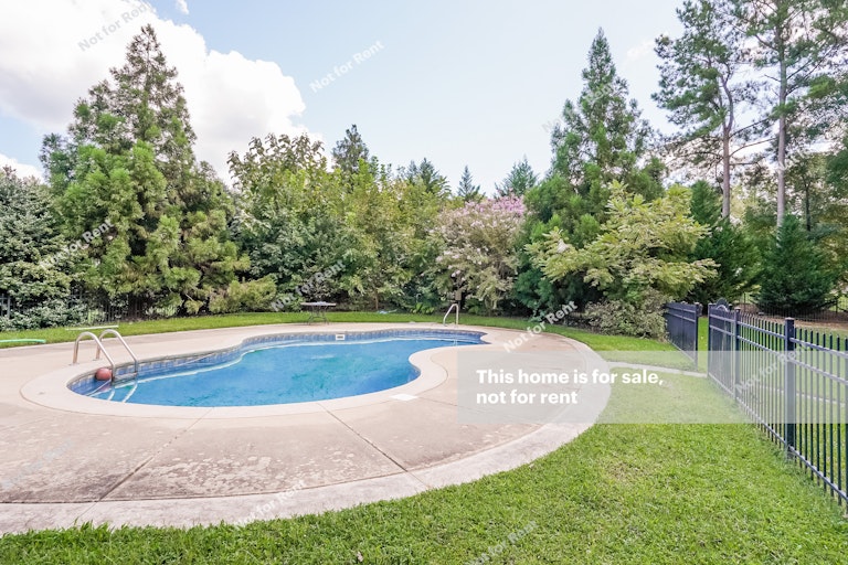 Photo 5 of 25 - 7405 Oriole Dr, Wake Forest, NC 27587