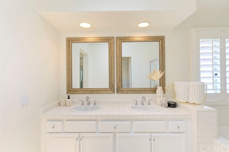 Photo 25 of 50 - 28561 Camelback Rd, Trabuco Canyon, CA 92679