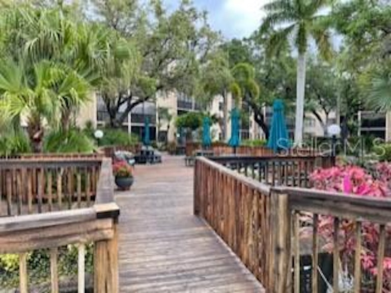 Photo 36 of 40 - 635 30th Ave W Unit F306, Bradenton, FL 34205