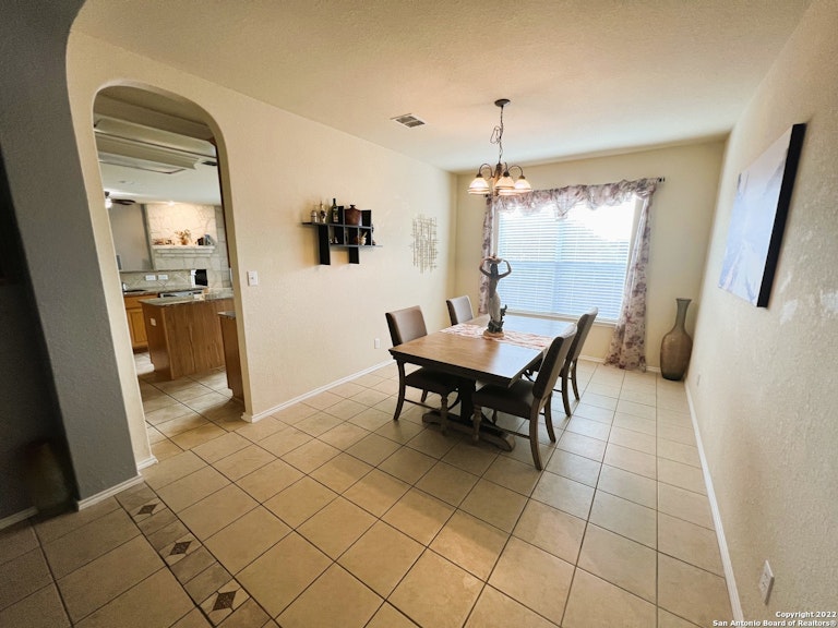 Photo 9 of 40 - 6110 Kenedy Leaf, San Antonio, TX 78253