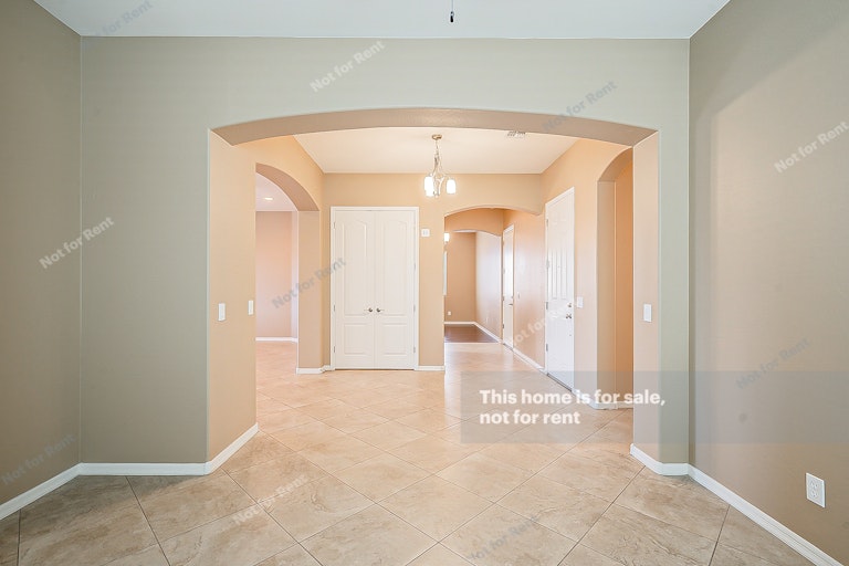 Photo 14 of 32 - 15312 S 181st Dr, Goodyear, AZ 85338