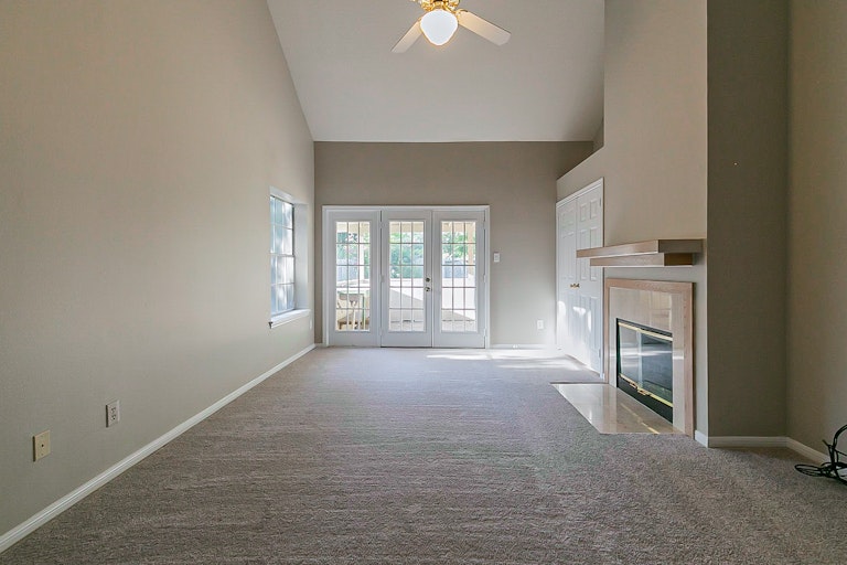 Photo 18 of 32 - 1603 Berkoff Dr, Sugar Land, TX 77479