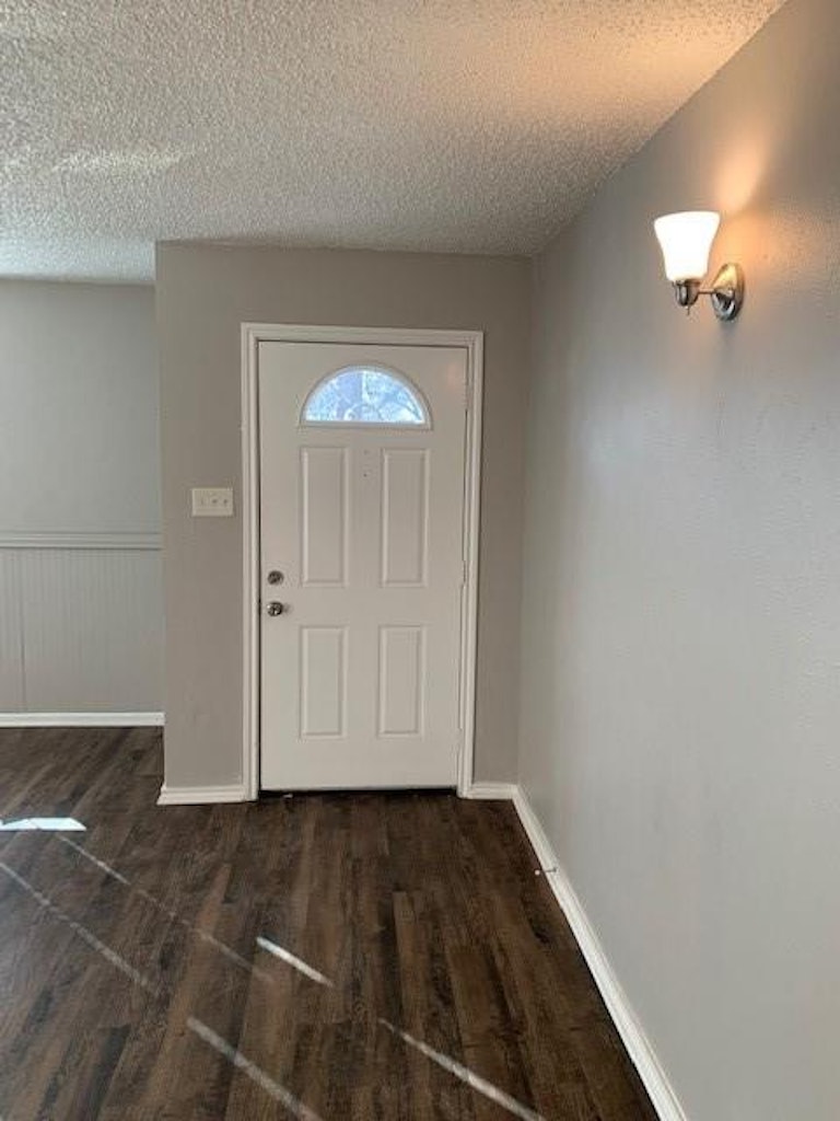 Photo 3 of 25 - 1718 Highgate Dr, Duncanville, TX 75137