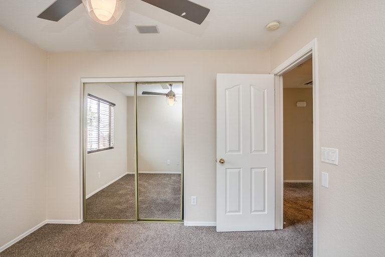 Photo 21 of 25 - 2209 W Alta Vista Rd, Phoenix, AZ 85041