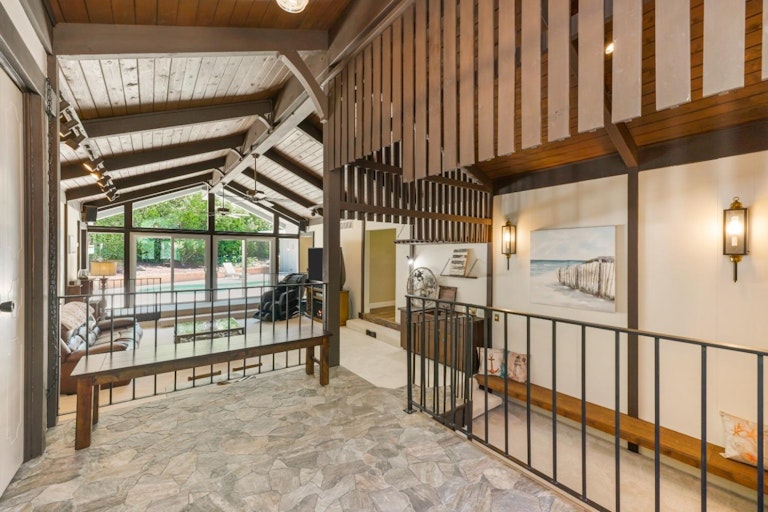 Photo 11 of 52 - 7373 Nob Hill Dr, Carmichael, CA 95608