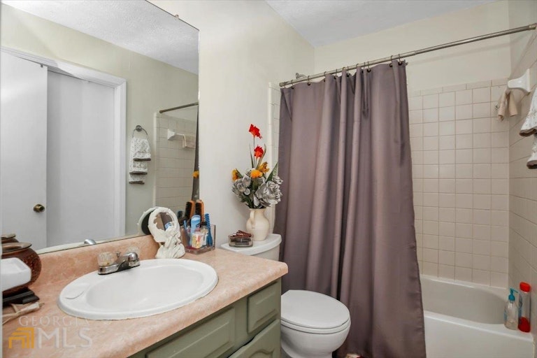 Photo 20 of 22 - 11525 Matthews Trl, Hampton, GA 30228