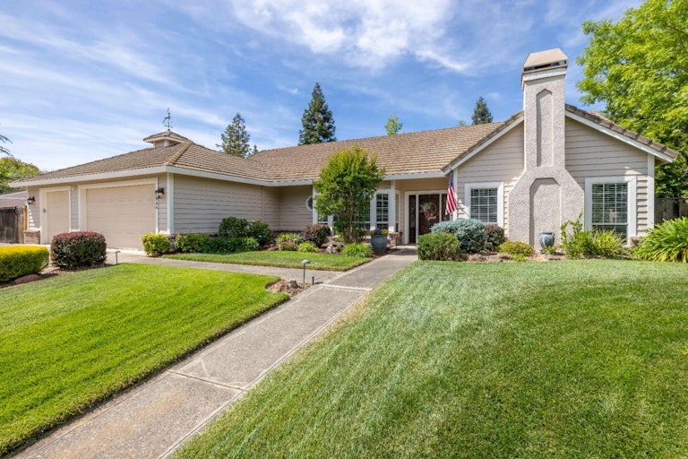 Photo 45 of 62 - 3254 Collingswood Dr, El Dorado Hills, CA 95762