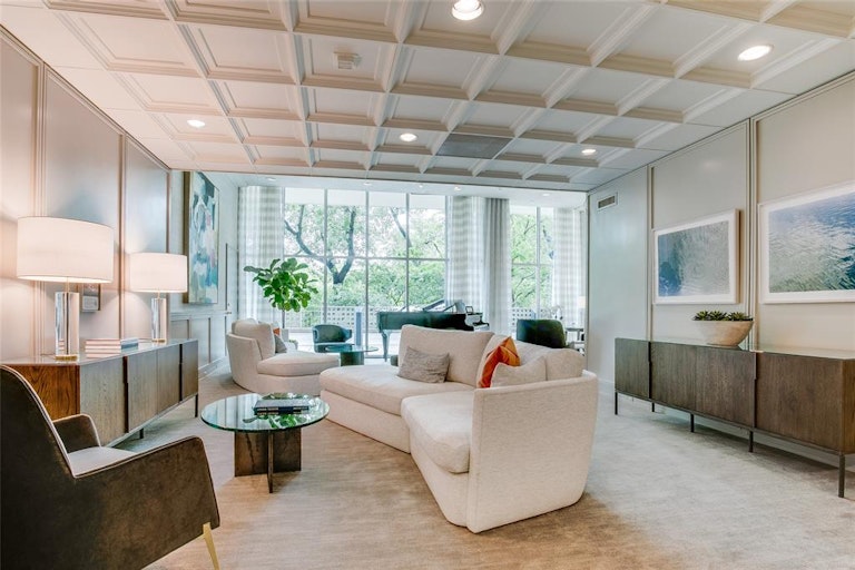 Photo 26 of 32 - 3310 Fairmount St #15C, Dallas, TX 75201