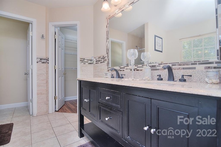 Photo 26 of 38 - 10018 Feldbank Dr, Charlotte, NC 28216