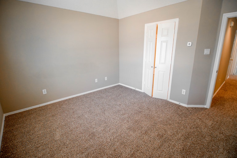 Photo 17 of 31 - 1337 Mimosa Ln, Lewisville, TX 75077