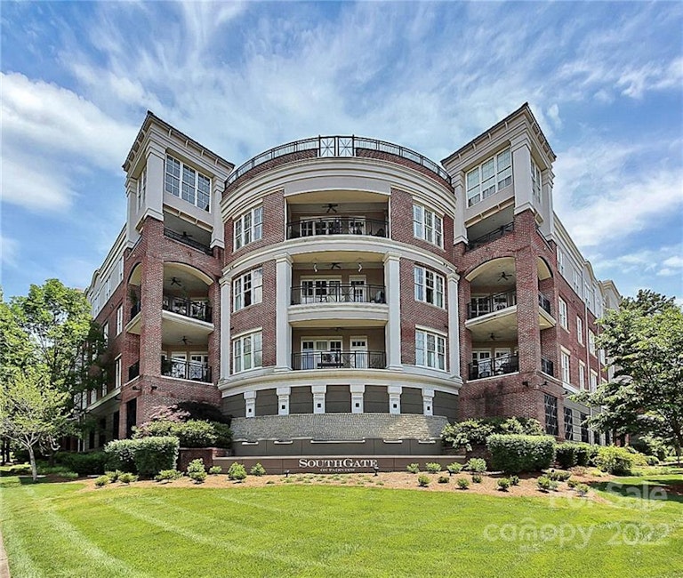 Photo 1 of 20 - 5425 Closeburn Rd #104, Charlotte, NC 28210