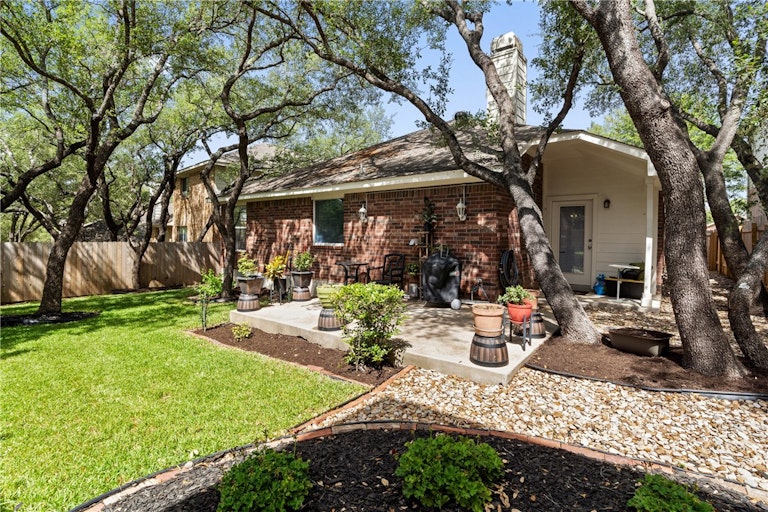 Photo 2 of 25 - 4125 Gazley Ln, Austin, TX 78732
