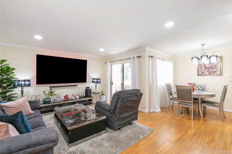 Photo 30 of 48 - 1339 N Columbus Ave, Glendale, CA 91202