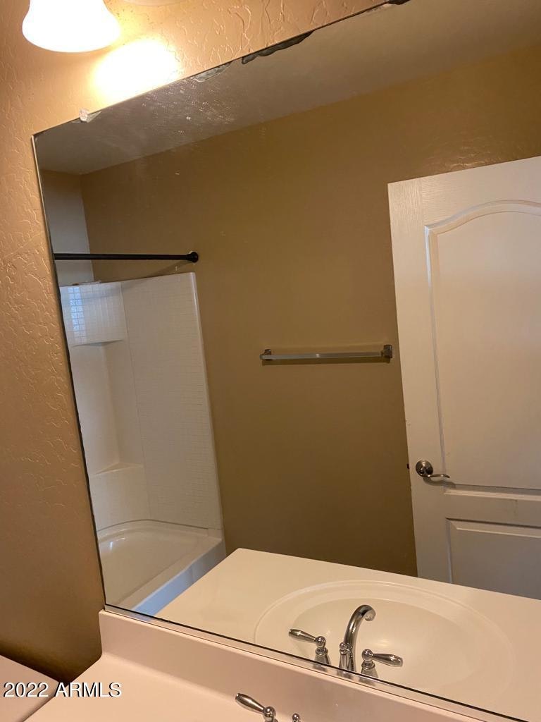 Photo 14 of 34 - 9551 W Harmony Ln, Peoria, AZ 85382