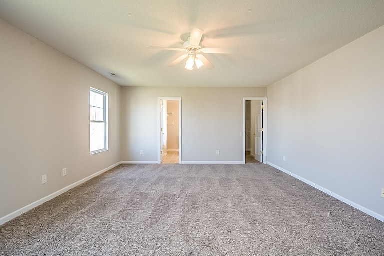Photo 11 of 19 - 4612 Smarty Jones Dr, Knightdale, NC 27545