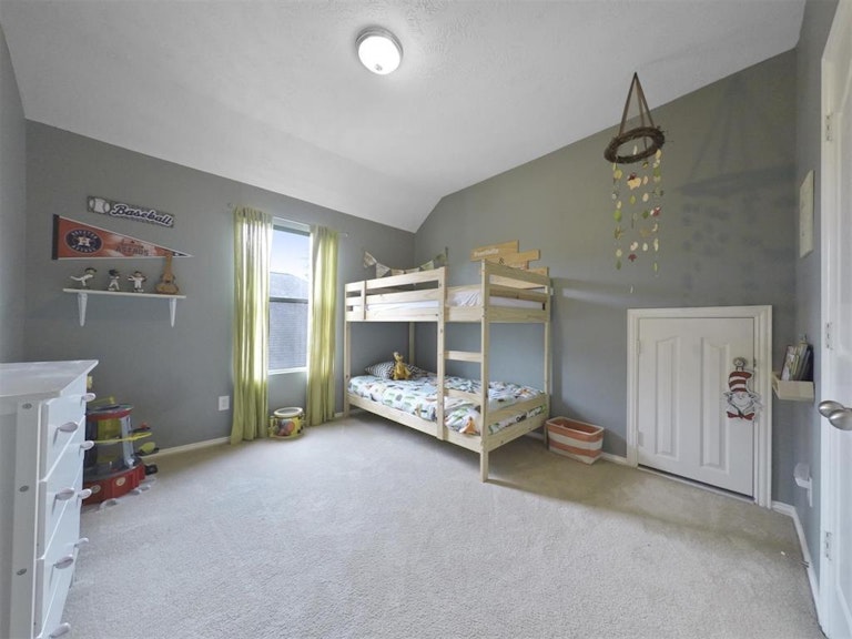Photo 17 of 18 - 14127 Austin Hollow Ct, Houston, TX 77044