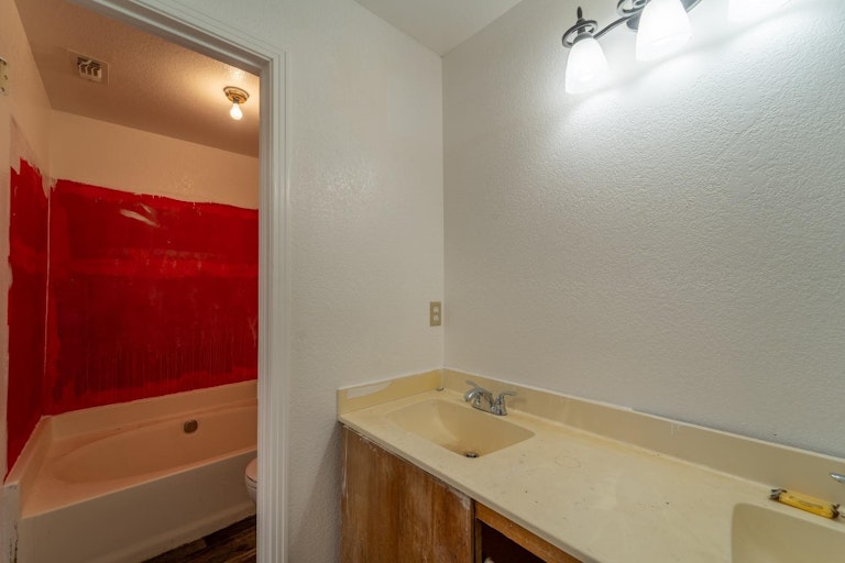 Photo 22 of 25 - 854 Gulfwind Way, Sacramento, CA 95831