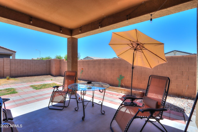 Photo 21 of 30 - 19509 N Salerno Cir, Maricopa, AZ 85138